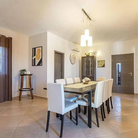 Villa Coridigo Tinjan