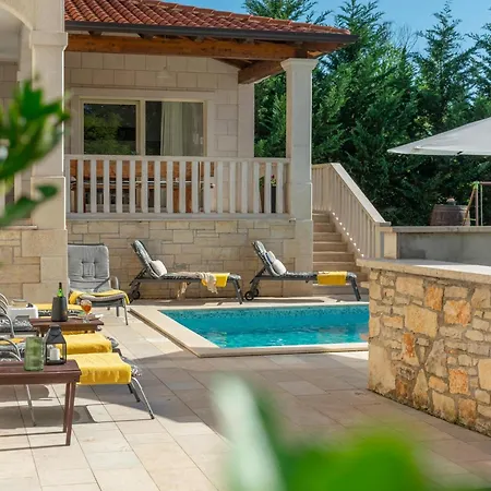 بيت للعطل Villa Coridigo