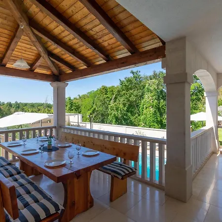 Сasa de vacaciones Villa Coridigo *