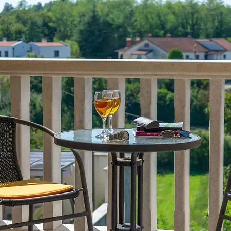 Holiday home Hohe Lage, Eingezaeunter Hof, Panoramablick